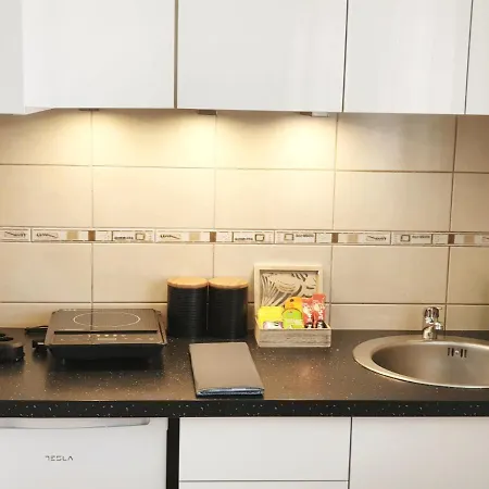 Apartment Secret *
